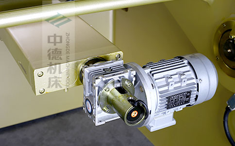 ZDS-832后檔料減速電機(jī)，質(zhì)量好，模擬運(yùn)算定位速度快.jpg